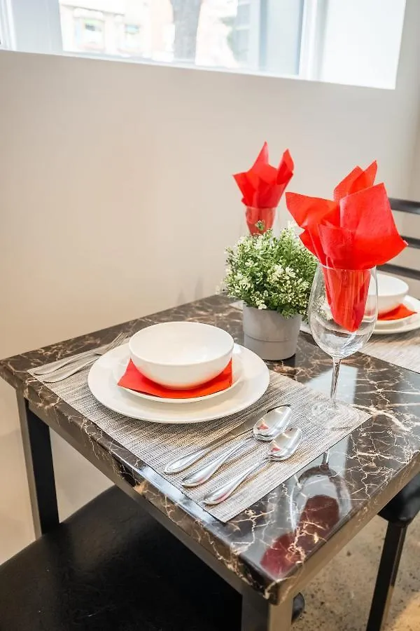 Modern 1Br Condo - Stunning View Of Cn Tower Toronto