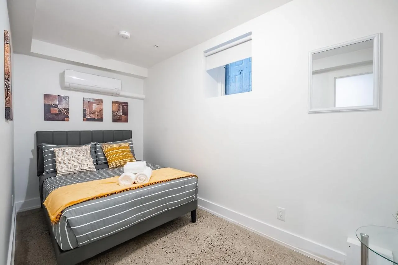 Apartment Modern 1Br Condo - Stunning View Of Cn Tower Toronto Canada